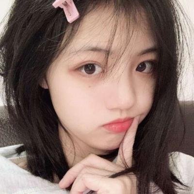 罗娜，阿齐姆的母亲